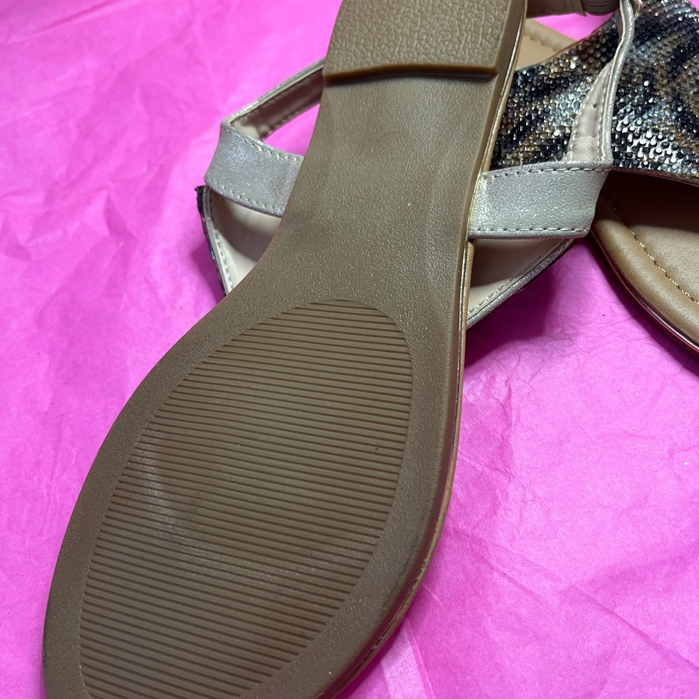 Sandals - Picture 2 of 3